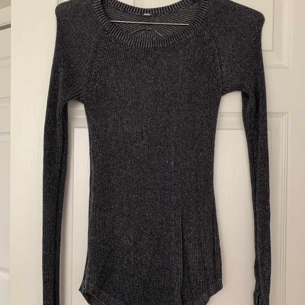 Lululemon sweater. Size 8.